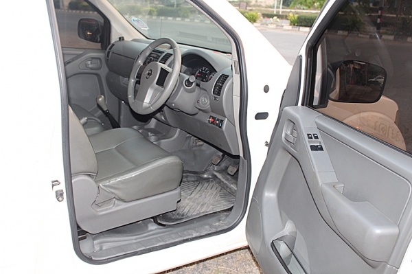 NISSAN NAVARA 2.5 ปี2009 ตอนเดียว รถบ้านแท้ สวยสุดๆ 345000