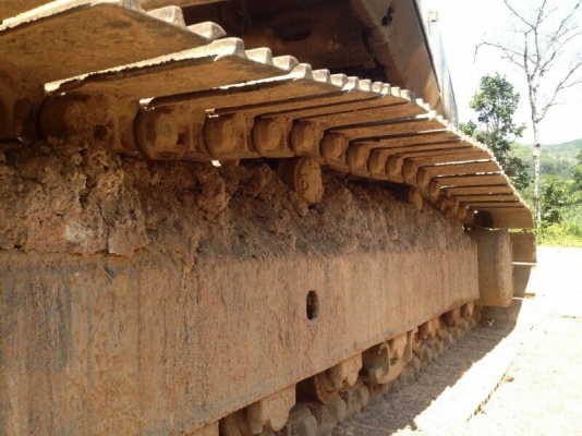 รถแบคโฮ KOMATSU  PC 200 - 5   สนใจติดต่อ  081 - 6079515