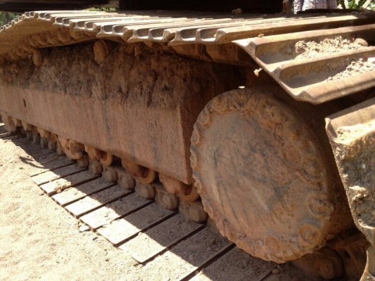 รถแบคโฮ KOMATSU  PC 200 - 5   สนใจติดต่อ  081 - 6079515