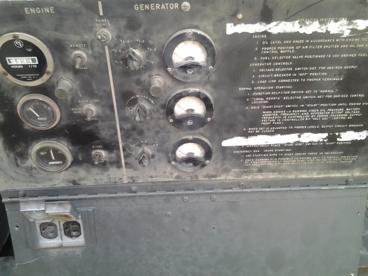 ขายเครื่องปั่นไฟทหารขนาดใหญ่ครับ ไฟ3เฟค เครื่องเบนซิน4สูบ สตาร์มือก็ได้สตาร์กุจแจก็ได้ครับ สภาพเหมือนใหม่ ขาย 30000 บาทครับ