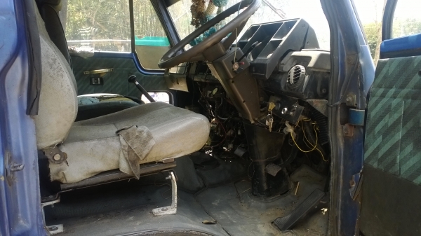 10ล้อเพลาเดียวISUZU JCM เครื่อง6BF1  185แรง สีและยางไม่สวย...