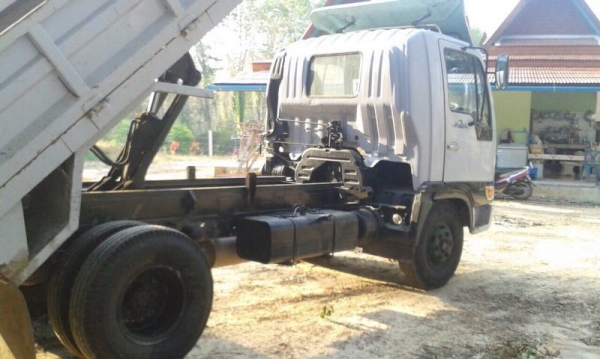 รถฮีโน่ 6 ล้อดั้ม FB4J 140 แรงม้า. ปี 38 ( รถประกอบ. ) ( ลดราคา. 650,000 บาท. ) สนใจติดต่อ 081 - 6079515 รถฮีโน่ 6 ล้อดั้ม FB4J 140 แรงม้า. ปี 38 ( รถประกอบ. ) ( ลดราคา. 650,000 บาท. ) สนใจติดต่อ 081 - 6079515