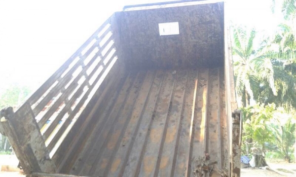 รถฮีโน่ 6 ล้อดั้ม FB4J 140 แรงม้า. ปี 38 ( รถประกอบ. ) ( ลดราคา. 650,000 บาท. ) สนใจติดต่อ 081 - 6079515 รถฮีโน่ 6 ล้อดั้ม FB4J 140 แรงม้า. ปี 38 ( รถประกอบ. ) ( ลดราคา. 650,000 บาท. ) สนใจติดต่อ 081 - 6079515