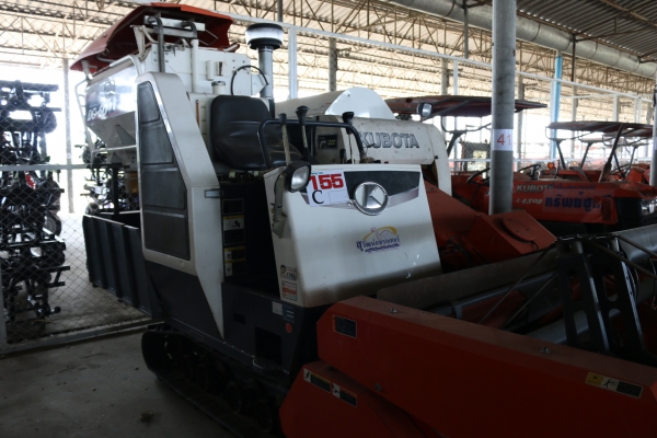 รถเกี่ยว KUBOTA DC60 พร้อมใช้สุดๆ มีแค่ 1 คันเท่านั้น รถเกี่ยว KUBOTA DC60 พร้อมใช้สุดๆ มีแค่ 1 คันเท่านั้น