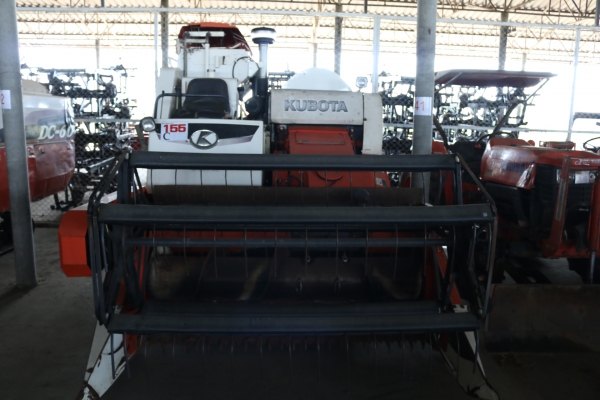รถเกี่ยว KUBOTA DC60 พร้อมใช้สุดๆ มีแค่ 1 คันเท่านั้น