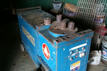 เครื่องดัดและตัดเหล็กในตัวเดียว, ตัด 3-32 mm.ดัด 3-40 mm.ระบบไฟ 220V (2 สาย เครื่องดัดและตัดเหล็กในตัวเดียว, ตัด 3-32 mm.ดัด 3-40 mm.ระบบไฟ 220V (2 สาย