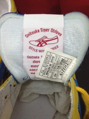 ขาย รองเท้า Onitsuka Tiger 3,000 บาท Made in vietnam ของแท้จากญี่ปุ่นครับ