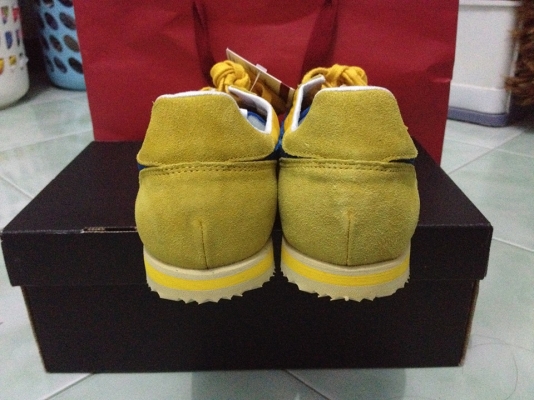 ขาย รองเท้า Onitsuka Tiger 3,000 บาท Made in vietnam ของแท้จากญี่ปุ่นครับ