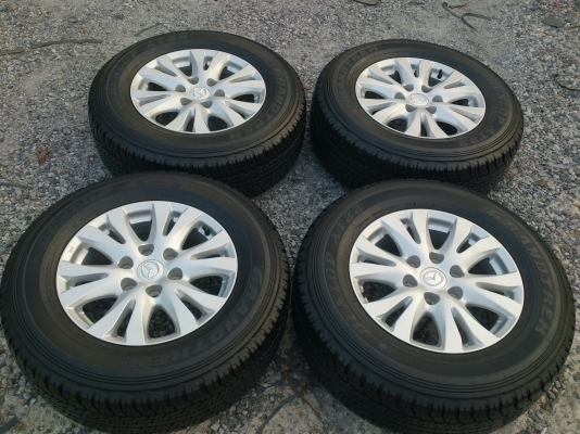 ขายแม็ก ALL NEW MAZDA พร้อมยางDUNLOP 265/65R17 ยนางสัปดาห์ที่47 ปี12 ดอกยางสวยลึกเท่ากันไม่ร้าวไม่แตกลายสภาพยาง 95\% จำนวน 1 ชุด