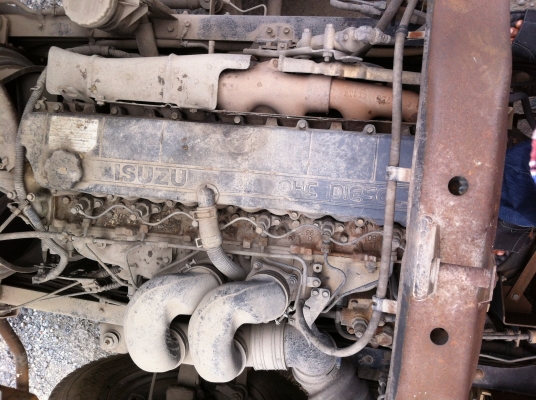 ขายรถ 10ล้อบรรทุกน้ำมัน 16000 ลิตร ISUZU DECA 195 แรงม้า ขายรถ 10ล้อบรรทุกน้ำมัน 16000 ลิตร ISUZU DECA 195 แรงม้า