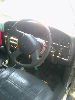 ขาย โตโยต้า ไมตี้X แค๊ป สีขาว เสื้อเพลาหลังใหญ่(เพลาลอย)ถูกๆ ราคา 125,000 พร้อมคอกเหล็กอย่างดี สภาพตามรูป สนจัยโทร 088-2802318 ราคาต่อลองได้นะคับ ด่วนๆ