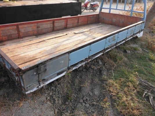 ขายกระบะ รถหกล้อ ยาว430 กว้าง200 คัชซี 67 คายดีครับ