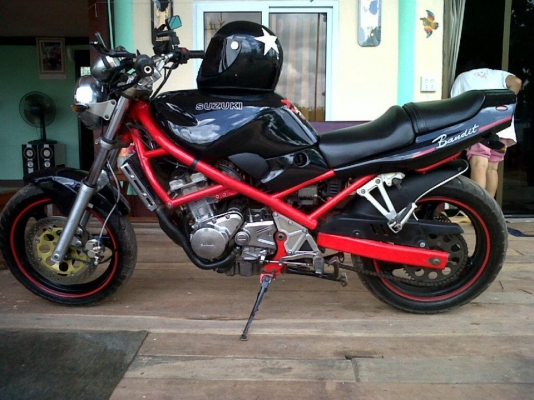 ขาย / แลก  Suzuki Bandit  250cc.  ทะเบียนแท้  ราคานี้ลดสุดๆแล้วครับ  ยอมขาดทุนแล้ว