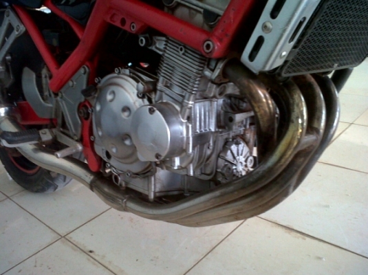 ขาย / แลก  Suzuki Bandit  250cc.  ทะเบียนแท้  ราคานี้ลดสุดๆแล้วครับ  ยอมขาดทุนแล้ว