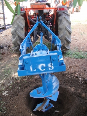 ขายที่ขุดหลุม...ปลูกยางพารา ปลูกต้นไม้  สินค้าใหม่ครับ....