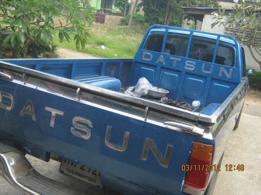 ขายรถกระบะช้างเหยีบเครื่องดีเซล กระบะแก้มประตูพื้นเป็นสแตนเลส