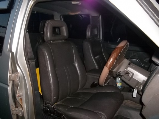 รถครอบครัวนิสสัน บิ๊กเอ็ม 4 ประตู Z16 ติดแก๊สแล้ว พร้อมใช้