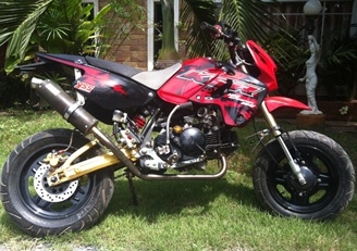 ขาย KSR แต่งเยอะท่อสูตร 42,000 (0851789876)