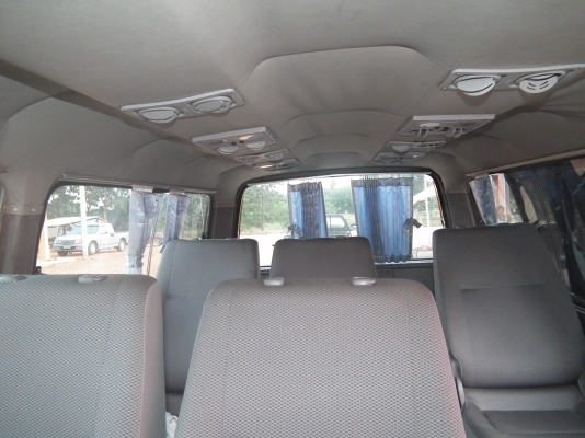 ขายรถตู้พร้อมใช้งานสวยมาก  รถบ้าน  ทะเบียนเต็มพร้อมโอนทุกอย่างใช้งานได้หมด  สนใจติดต่อสอบถามได้