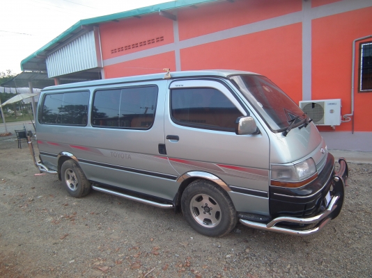 ขายรถตู้พร้อมใช้งานสวยมาก  รถบ้าน  ทะเบียนเต็มพร้อมโอนทุกอย่างใช้งานได้หมด  สนใจติดต่อสอบถามได้