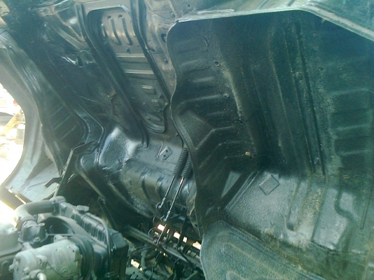 MITSUBISHI Canter 115 แรงม้า 6 ล้อ กระบะคาร์โก้