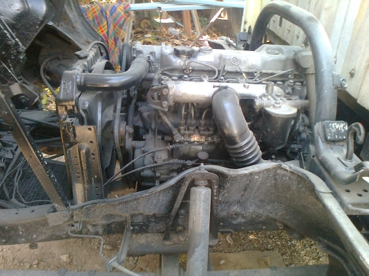 MITSUBISHI Canter 115 แรงม้า 6 ล้อ กระบะคาร์โก้