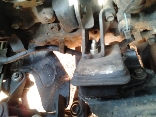 ขาย กระบะแค็ป มังกรทองโฉม แป๊ะยิ้ม ปี38/95 ห้างแท้ เดิมๆ รถบาง เครื่องแน่น เสียงนิ่ม ช่วงล่างดี ไม่ส่ายไม่เลื้อย ไม่หอน ภายในสวย แอร์เย็น พ.พาวเวอร์ กระบะลอนสวย ยางดี ใช้งานน้อย แฟนพันธ์แท้ไม่ควรพลาด !!! ***ขายแล้วครับ ขอบคุณ Truck2hand