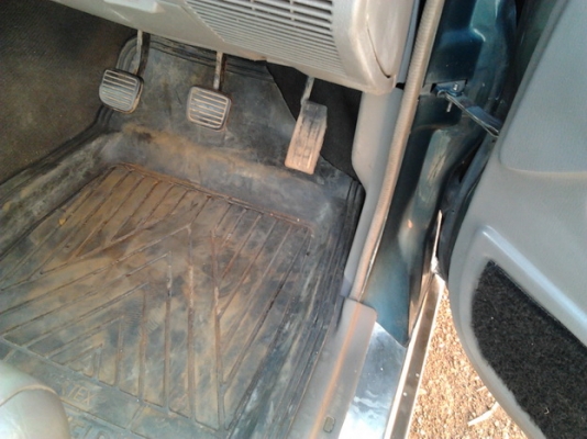 ขาย กระบะแค็ป มังกรทองโฉม แป๊ะยิ้ม ปี38/95 ห้างแท้ เดิมๆ รถบาง เครื่องแน่น เสียงนิ่ม ช่วงล่างดี ไม่ส่ายไม่เลื้อย ไม่หอน ภายในสวย แอร์เย็น พ.พาวเวอร์ กระบะลอนสวย ยางดี ใช้งานน้อย แฟนพันธ์แท้ไม่ควรพลาด !!! ***ขายแล้วครับ ขอบคุณ Truck2hand