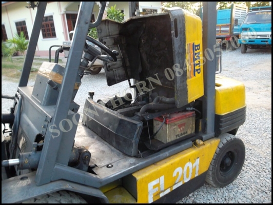 ขายด่วน ฟอร์คลิฟต์ KOMATSU FD25-11 2.5 ตัน เสาสูง 3M เครื่องดีเซล สภาพสวยใหม่ พร้อมใช้ ราคาสุดคุ้ม