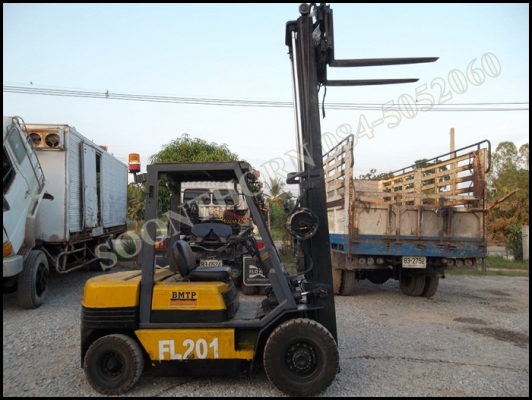 ขายด่วน ฟอร์คลิฟต์ KOMATSU FD25-11 2.5 ตัน เสาสูง 3M เครื่องดีเซล สภาพสวยใหม่ พร้อมใช้ ราคาสุดคุ้ม