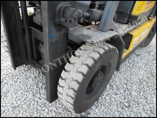 ขายด่วน ฟอร์คลิฟต์ KOMATSU FD25-11 2.5 ตัน เสาสูง 3M เครื่องดีเซล สภาพสวยใหม่ พร้อมใช้ ราคาสุดคุ้ม