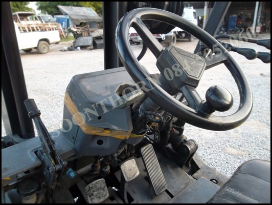 ขายด่วน ฟอร์คลิฟต์ KOMATSU FD25-11 2.5 ตัน เสาสูง 3M เครื่องดีเซล สภาพสวยใหม่ พร้อมใช้ ราคาสุดคุ้ม