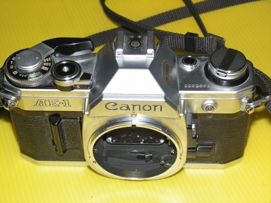 กล้องCanon AE-1(พี่ที่อยู่ปราจีนมารับของไปเเล้วครับ) กล้องCanon AE-1(พี่ที่อยู่ปราจีนมารับของไปเเล้วครับ)