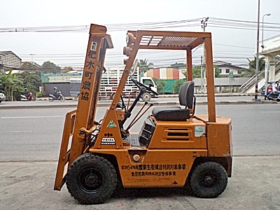 ขายรถยกขนาด 1.5-3.5 ตัน นำเข้าจากญี่ปุ่นเอง มีหลายแบบหลายขนาดให้เลือก ตรวจเช็คระบบเครื่องยนต์ เบรค ครัช ไฮโดลิกเรียบร้อยแล้ว ใช้งานได้ทันที