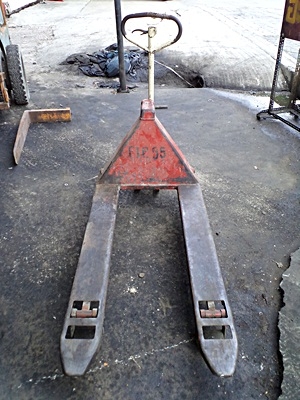 ขายถูกแฮนด์ลิฟท์ 2 ตัน (มือสอง) นำเข้าจากญี่ปุ่น ใช้งานได้ทันที