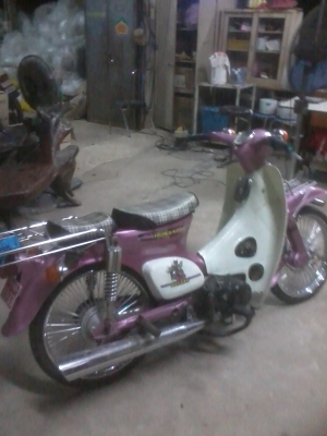 ขาย c70 เครื่องเวฟ 125 สีสวย สตราทมือ ครับ