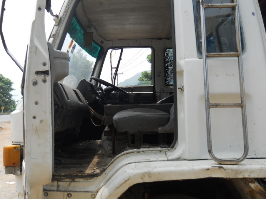 รถบรรทุก ISUZU ร็อคใหญ่ 10 ล้อ 2 เพลา รถพร้อมใช้งาน รถบรรทุก ISUZU ร็อคใหญ่ 10 ล้อ 2 เพลา รถพร้อมใช้งาน