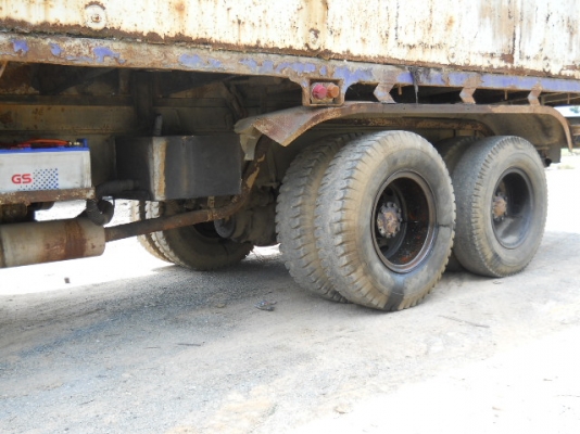 รถบรรทุก ISUZU ร็อคใหญ่ 10 ล้อ 2 เพลา รถพร้อมใช้งาน รถบรรทุก ISUZU ร็อคใหญ่ 10 ล้อ 2 เพลา รถพร้อมใช้งาน