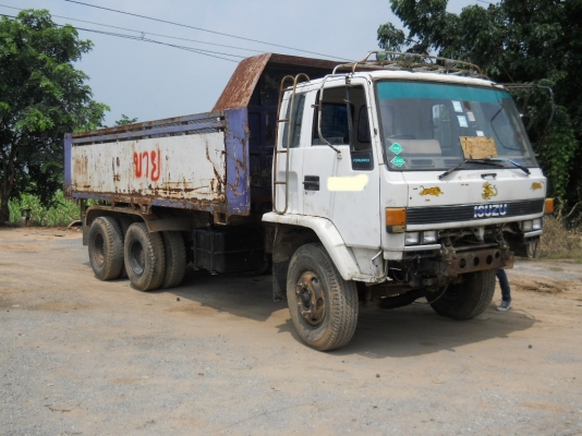 รถบรรทุก ISUZU ร็อคใหญ่ 10 ล้อ 2 เพลา รถพร้อมใช้งาน รถบรรทุก ISUZU ร็อคใหญ่ 10 ล้อ 2 เพลา รถพร้อมใช้งาน