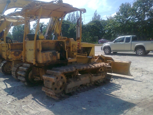ขายด่วน!..รถแทรคเตอร์ตีนตะขาบ KOMATSU D21P-5 S/N 50992 SMR=4649. รถเก่าญี่ปุ่น