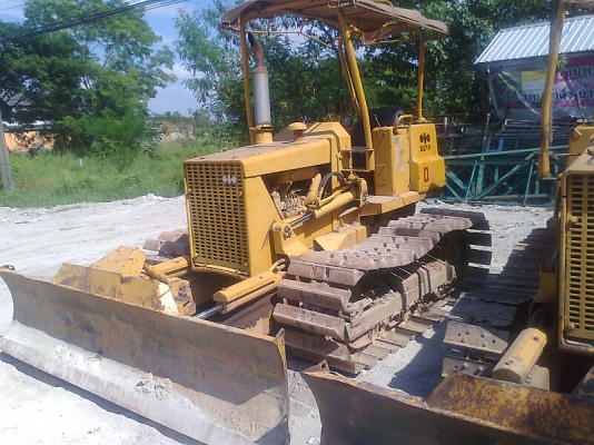 ขายด่วน!..รถแทรคเตอร์ตีนตะขาบ KOMATSU D21P-5 S/N 50992 SMR=4649. รถเก่าญี่ปุ่น
