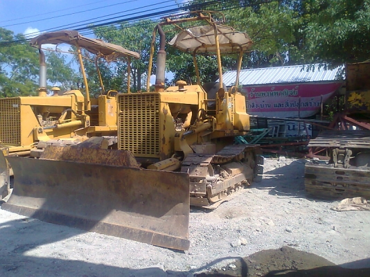 ขายด่วน!..รถแทรคเตอร์ตีนตะขาบ KOMATSU D21A-5 รถเก่าญี่ปุ่น S/N 50104 SMR=1555