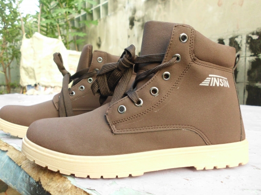 ขายร้องเท้าใหม่ใส่ขับรถดีถูกๆๆ ขายร้องเท้าใหม่ใส่ขับรถดีถูกๆๆ