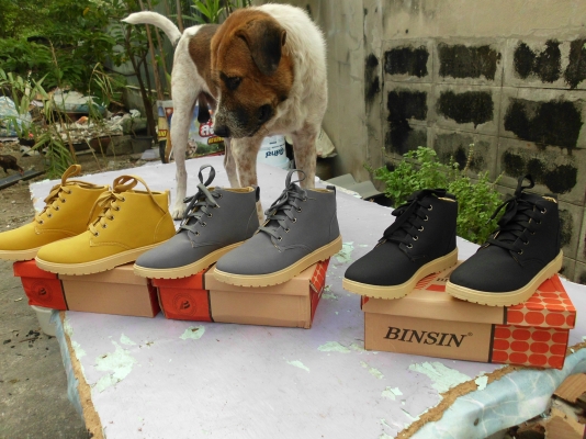 ขายร้องเท้าใหม่ใส่ขับรถดีถูกๆๆ ขายร้องเท้าใหม่ใส่ขับรถดีถูกๆๆ