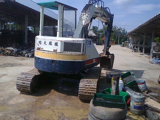 ขายด่วน!..รถแบคโฮ KOMATSU PC50UU-1 เก่าญี่ปุ่น .