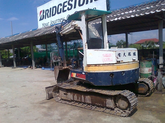 ขายด่วน!..รถแบคโฮ KOMATSU PC50UU-1 เก่าญี่ปุ่น .
