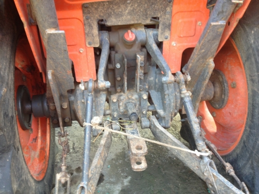 ขายคูโบต้า L3608 ตรงรุ่น ใบดันหน้าตราช้าง พันกว่าชั่วโมง