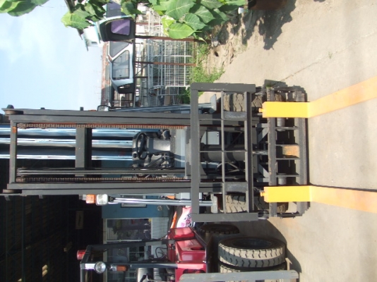 ขายด่วน TOYOTA รุ่น 8FD25 เสา4เมตร งาเทได้ ขายด่วน TOYOTA รุ่น 8FD25 เสา4เมตร งาเทได้