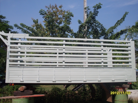 ขายกระบะใส่หกล้อใหญ่เหล็กทั้งลูก ยาว 5.50 ม. กว้าง 2.35 ม. ขายกระบะใส่หกล้อใหญ่เหล็กทั้งลูก ยาว 5.50 ม. กว้าง 2.35 ม.