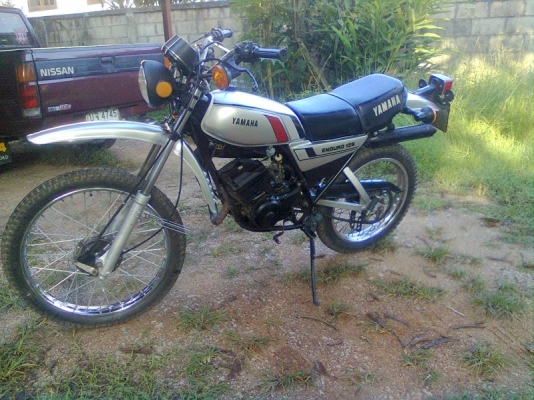 ขายyamaha dt125mono..สภาพตามรูปทะเบียนเต็ม+โอนราคา30,000บาท